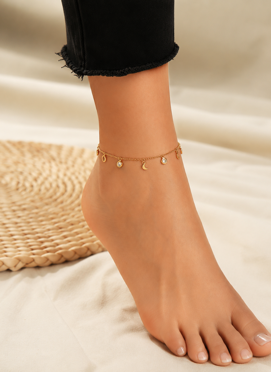 Lunaria Charm
